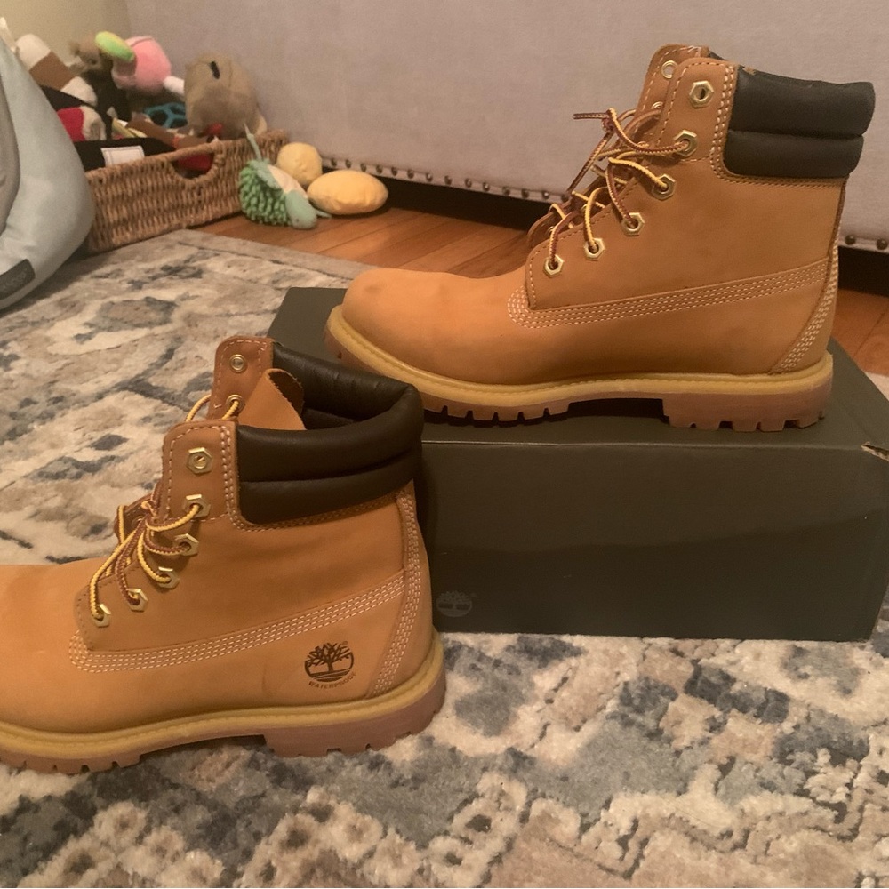 Woman’s Timberland Waterville Boots